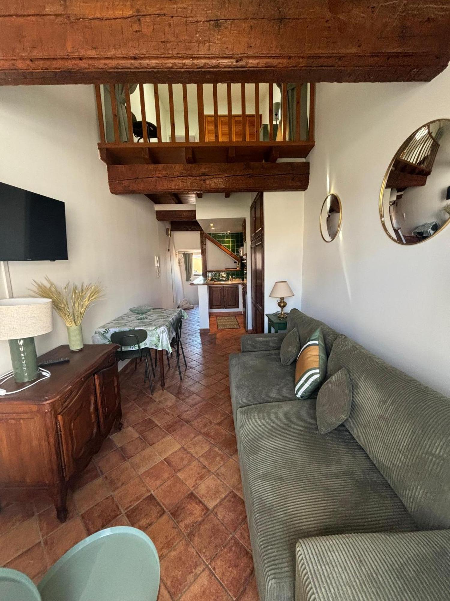 L'Appartement Des Trois Six Béziers Exterior foto